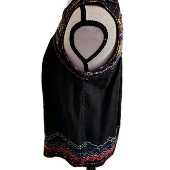 Anthropologie Top Size 2 Black Embroidered Cotton Keyhole Button Sleeveless - Picture 8 of 10